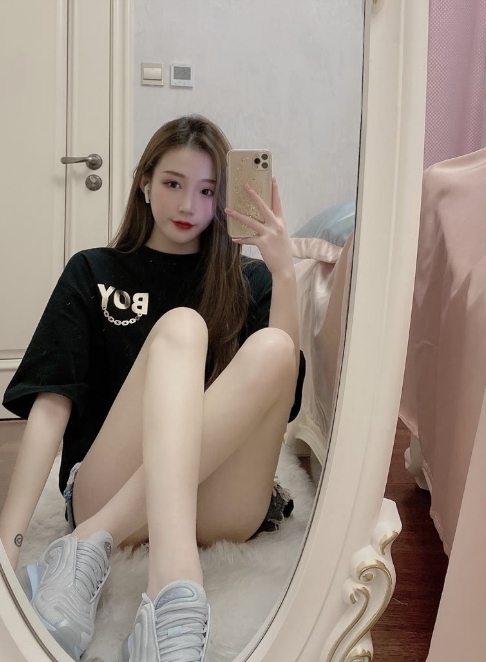 白虎妹妹被艹哭